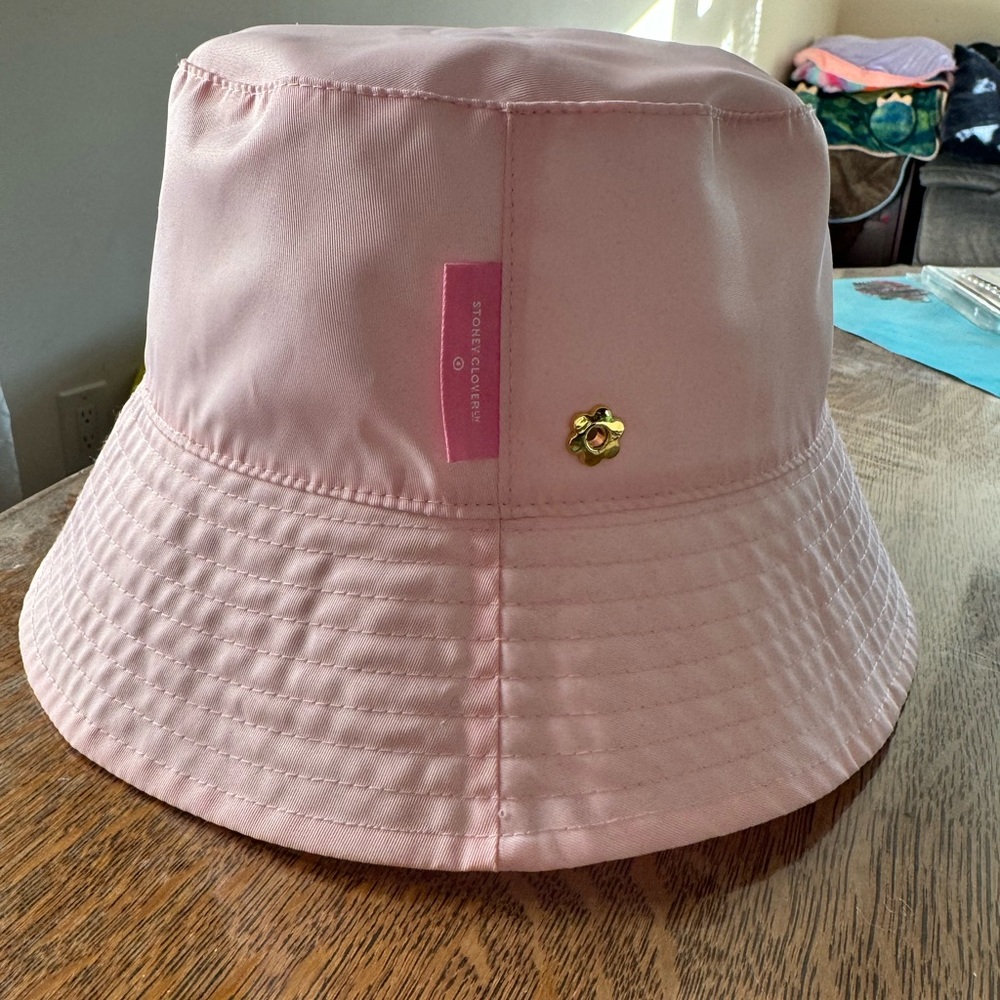 Stoney Clover Lane reversible bucket hat white pink